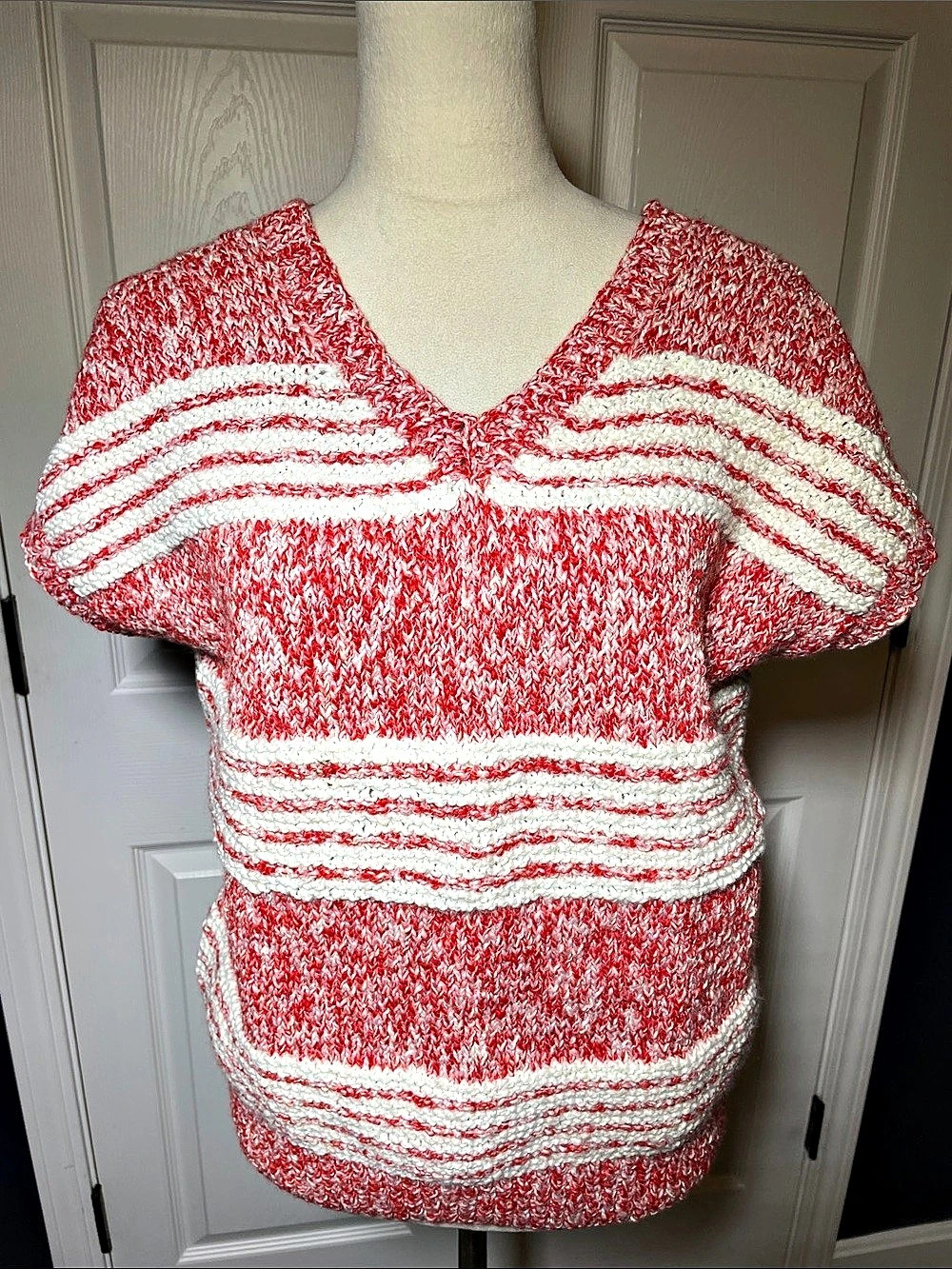 VTG 80s Handmade Red White Marl Knit Sweater Vest V-Neck Boho Retro Size M